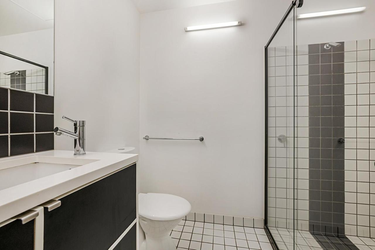 2-Bed Unit Metres From Cbd Malls, Dining & Sights Lejlighed Melbourne Eksteriør billede